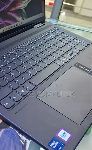 New Laptop Lenovo Yoga 7i 16GB Intel Core Ultra 7 SSD 1T