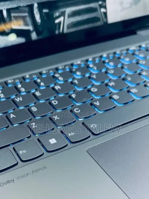 New Laptop Lenovo Yoga 7i 16GB Intel Core I7 SSD 512GB