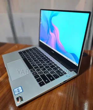 New Laptop Huawei MateBook HZ-W19 8GB AMD Ryzen 5 SSD 512GB