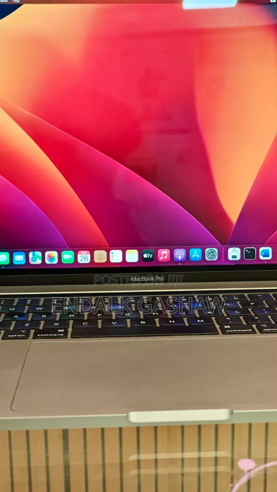 New Laptop Apple MacBook Pro 2019 16GB Intel Core I7 SSD 512GB