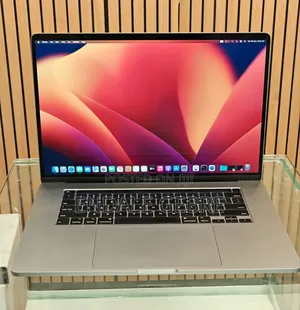 New Laptop Apple MacBook Pro 2019 16GB Intel Core I7 SSD 512GB