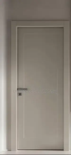 ክራዉን ከእንጨት ፋይበር ፣ ከተፈጥሮ ድንጋይ እና ሲንቴቲክ ኮምፖዚት የተሠሩ በሮች