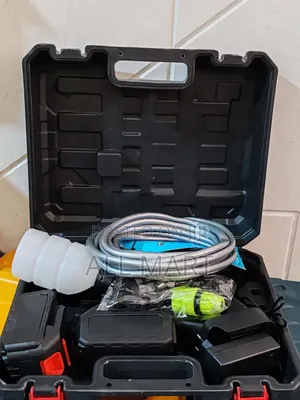 ማኪዳ
ቻርጄብል የመኪና ማጠብያ