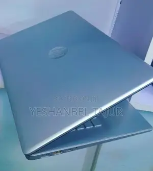 New Laptop HP 12GB AMD Ryzen 5 SSD 256GB