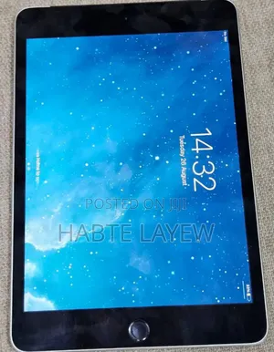 Photo - New Apple iPad 10.2 (2021) 8 GB