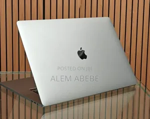 New Laptop Apple MacBook Pro 2019 16GB Intel Core I7 SSD 512GB