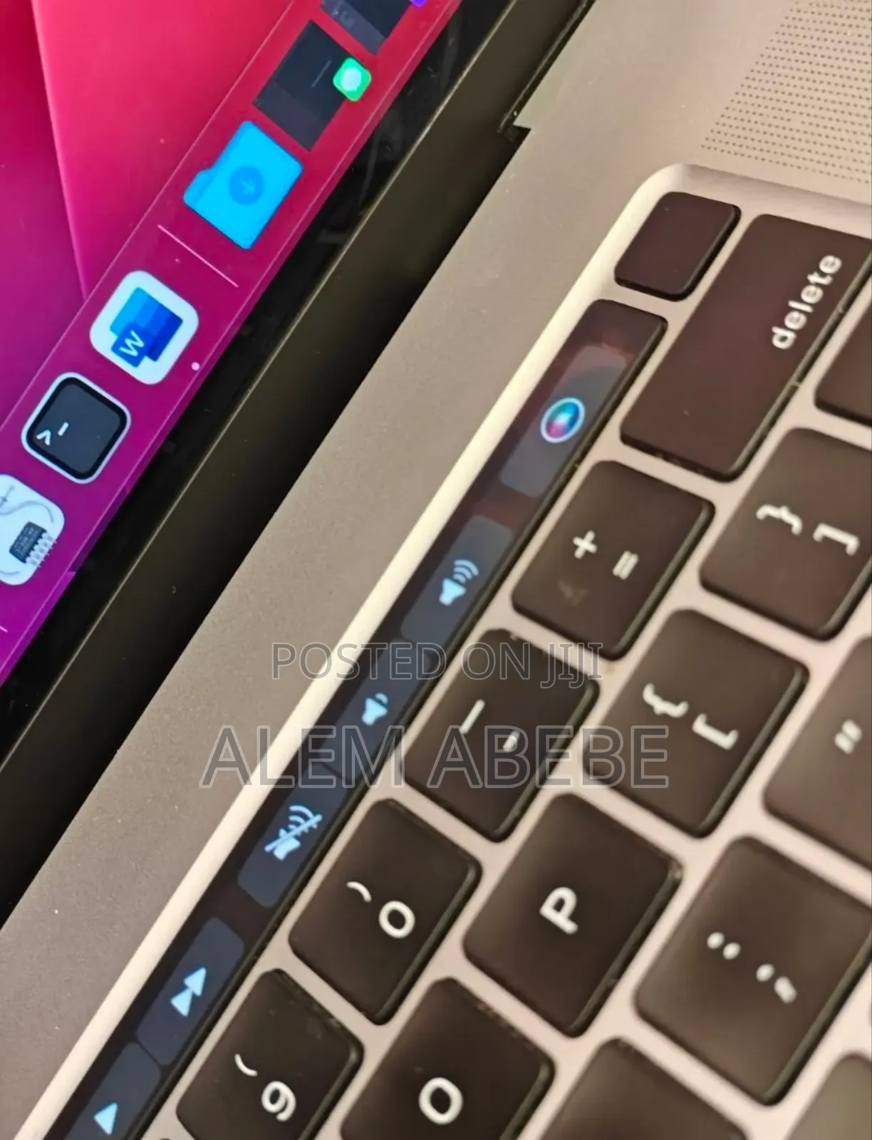 New Laptop Apple MacBook Pro 2019 16GB Intel Core I7 SSD 512GB