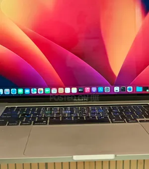 New Laptop Apple MacBook Pro 2019 16GB Intel Core I7 SSD 512GB