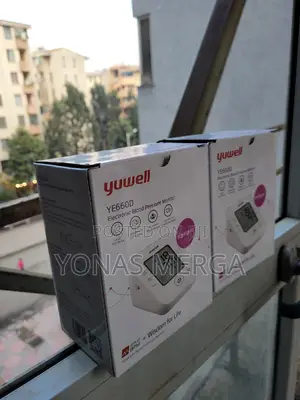 Photo - Automatic Blood Pressure Monitor卌辨best Kits for Monitoring窗፹bp Monitor