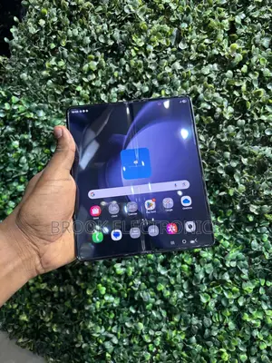 Photo - Samsung Galaxy Z Fold 5 256 GB Blue