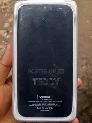 Photo - Veger 25000mah Resistant With Led Flashlight