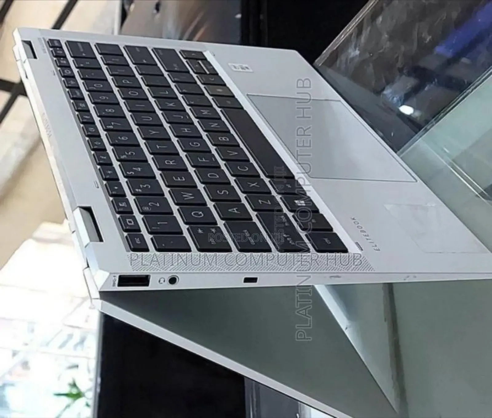 New Laptop HP EliteBook x360 1030 G7 16GB Intel Core i7 SSD 512GB