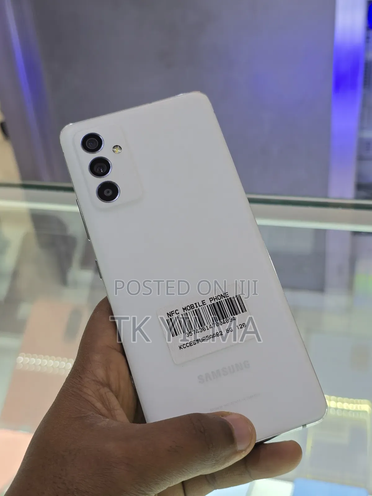 New Samsung Galaxy A82 5G (Galaxy Quantum 2) 128 GB White