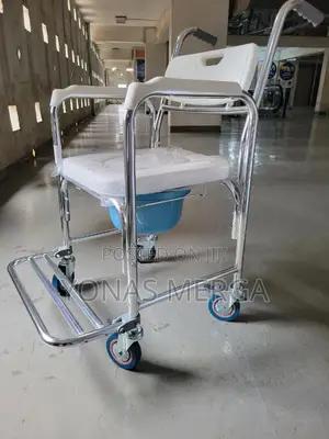 Photo - Commode Chair突晅toilet Chair囗፰settings, Including Bathrooms, Bedrooms,