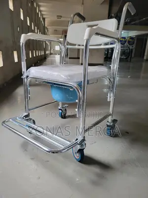 Photo - 150kg Capacity With Padded Seat鄔፮3-in-1 Design: A Bedside Commode