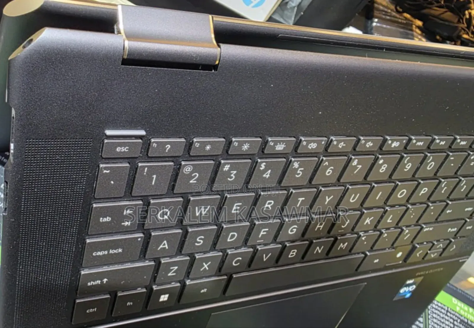 New Laptop HP Spectra 13 16GB Intel Core I7 SSD 1T