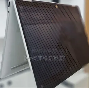 New Laptop HP OmniBook 5 Flip 16GB Intel Core I7 SSD 512GB