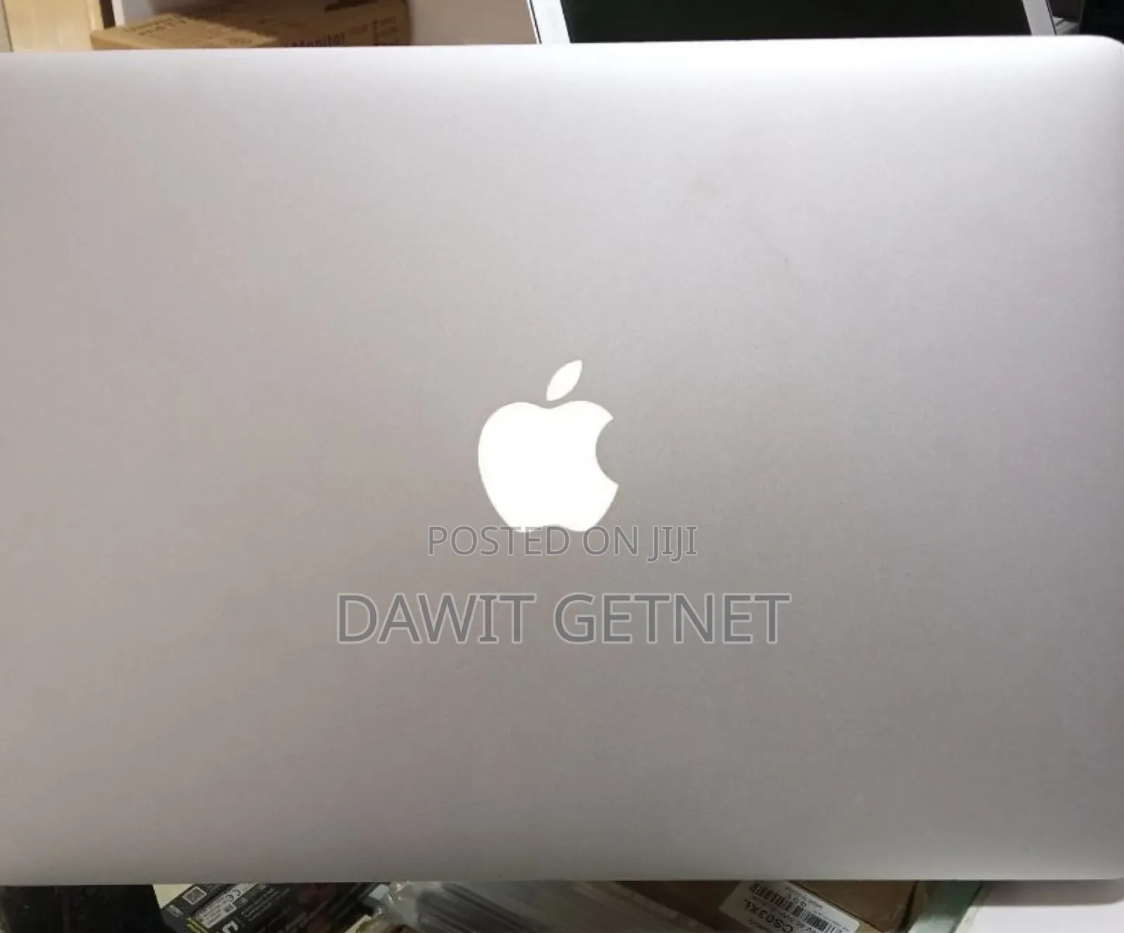 New Laptop Apple MacBook Air 2022 M2 4GB Intel Core I5 SSD 128GB
