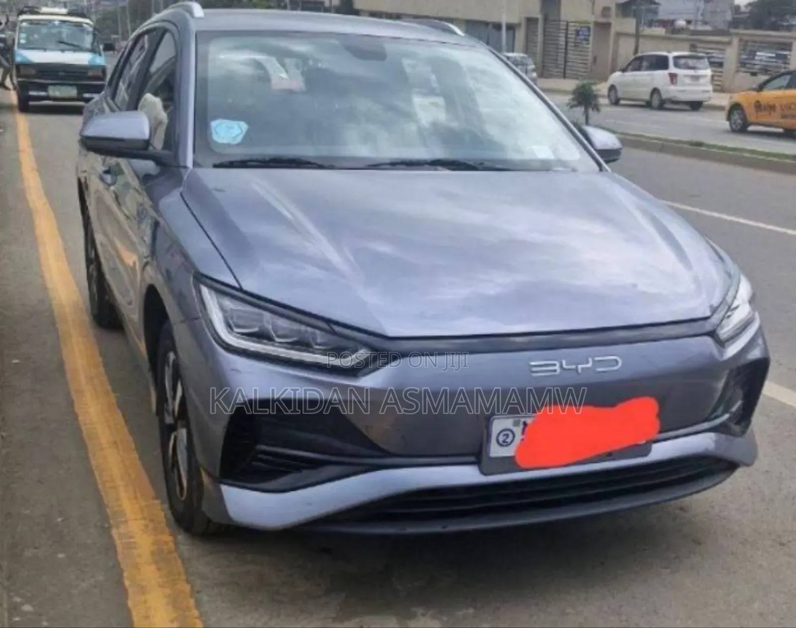 BYD E2 43 kWh 94 hp FWD 2024 Brown