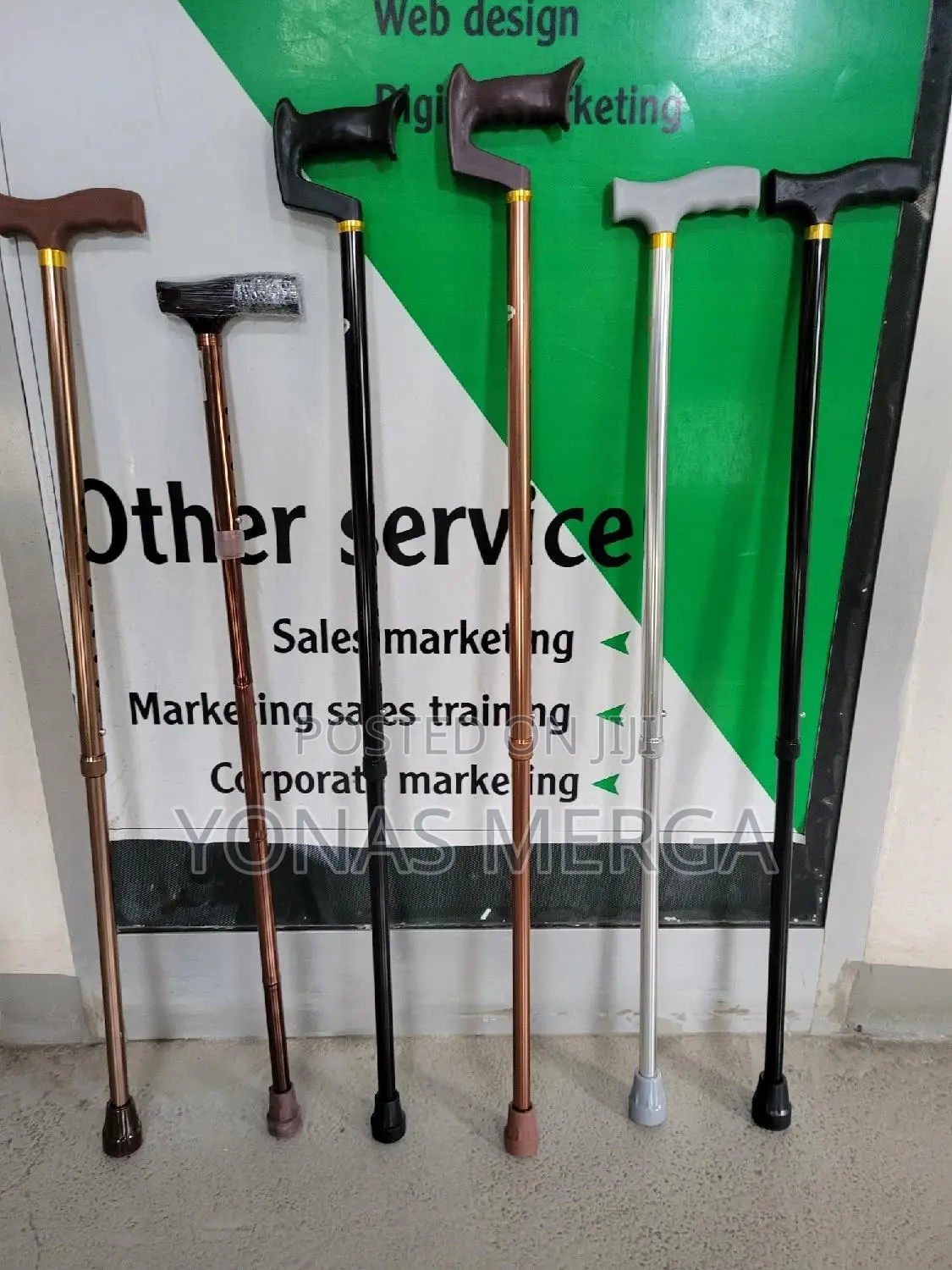 Cane揚፬portable:Our Walking Stick With Seat Conveniently Folds.