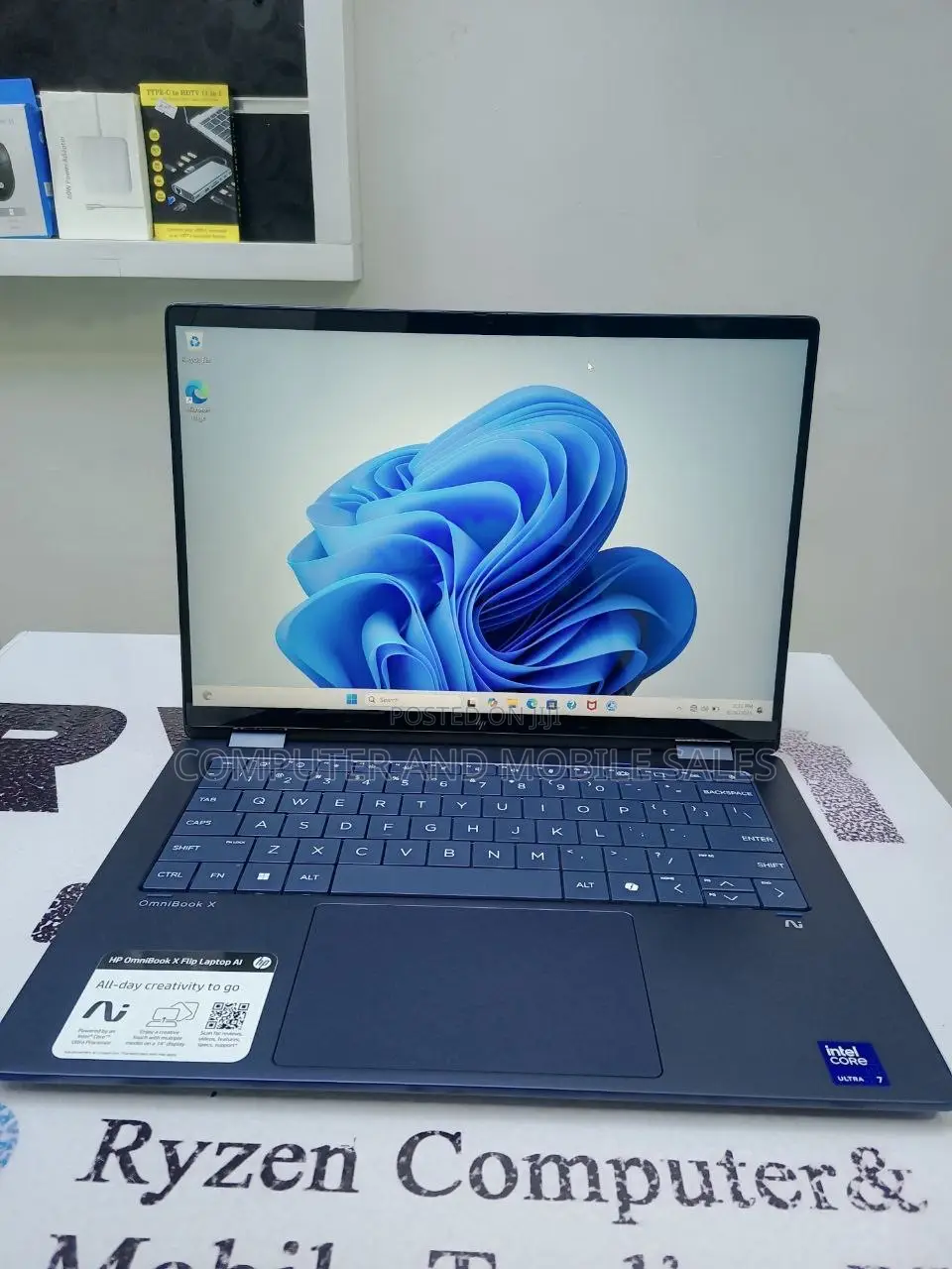 New Laptop HP OmniBook Ultra Flip 14" 16GB Intel Core Ultra 7 SSD 1T