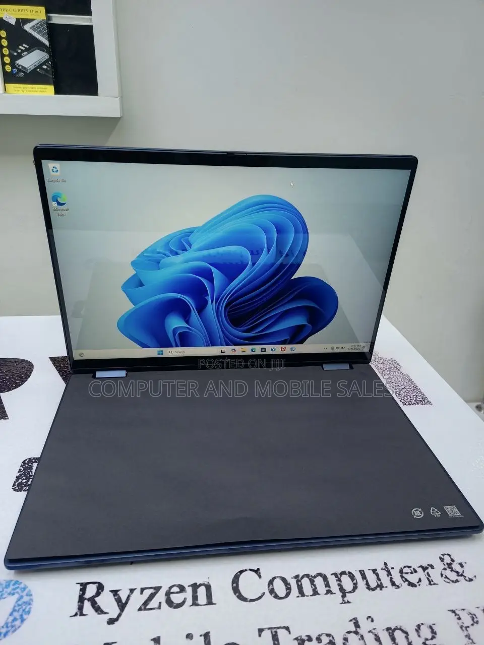 New Laptop HP OmniBook Ultra Flip 14" 16GB Intel Core Ultra 7 SSD 1T