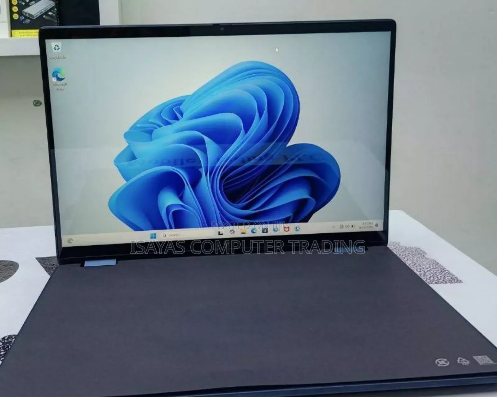 New Laptop HP OmniBook X Flip 14" 16GB Intel Core Ultra 7 SSD 1T