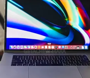 Photo - New Laptop Apple MacBook Pro 2019 32GB Intel Core I9 SSD 512GB