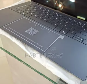 New Laptop Dell Latitude 9440 32GB AMD Ryzen 7 SSD 1T