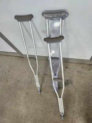 Photo - Axillary Crutches雞湯crutches膊我bilateral Crutches熱情crutches𦢈你crutches