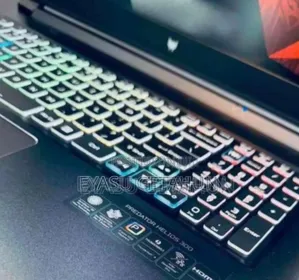 New Laptop Acer Predator Helios 18 PH18-71 16GB Intel Core i9 SSD 1T