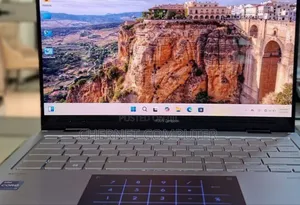 New Laptop Asus ZenBook Flip 14 UX461UA 16GB Intel Core I7 SSD 1T