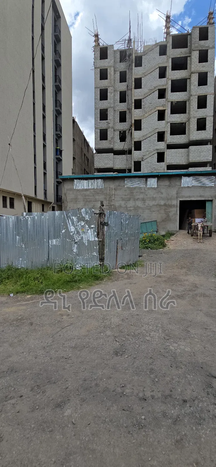 1bdrm House in አዲስ አበባ, Bole for sale