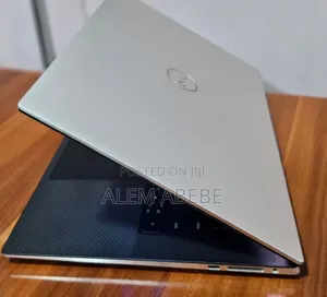 New Laptop Dell XPS 15 32GB Intel Core I7 SSD 1T