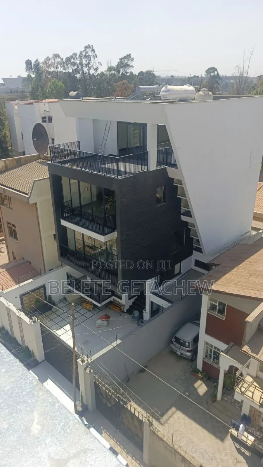 8bdrm House in Bole Homes, G+3 for sale
