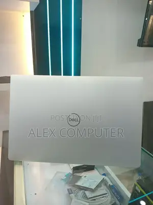 New Laptop Dell XPS 15 16GB Intel Core I5 SSD 512GB