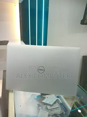 New Laptop Dell XPS 15 16GB Intel Core I5 SSD 512GB