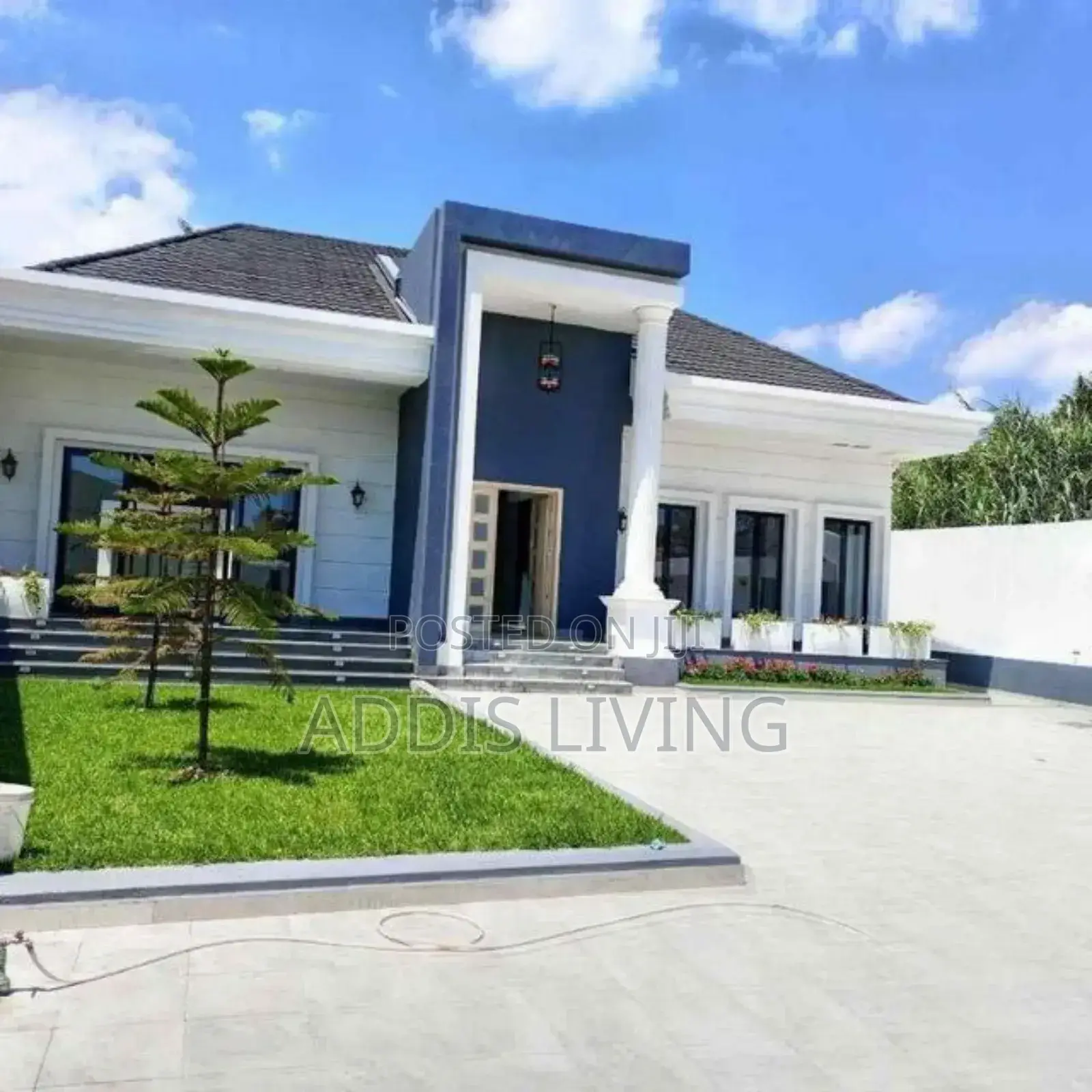 5bdrm Villa in Bole for sale