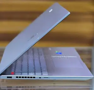 New Laptop Asus VivoBook 15 X505BA 16GB Intel Core I7 SSD 512GB