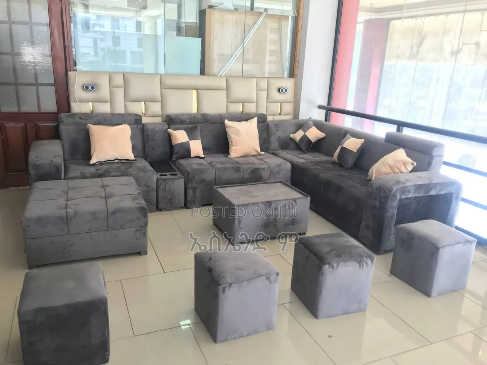 Meklit Adama Sofa Design With Table