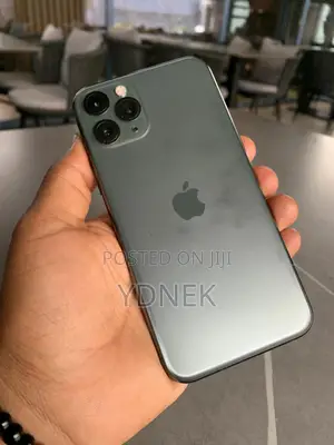 Photo - Apple iPhone 11 Pro 256 GB Gray