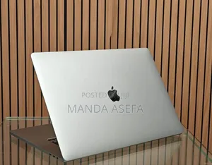 New Laptop Apple MacBook Pro 2019 16GB Intel Core I7 SSD 512GB