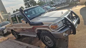 Toyota Land Cruiser 2017 Silver