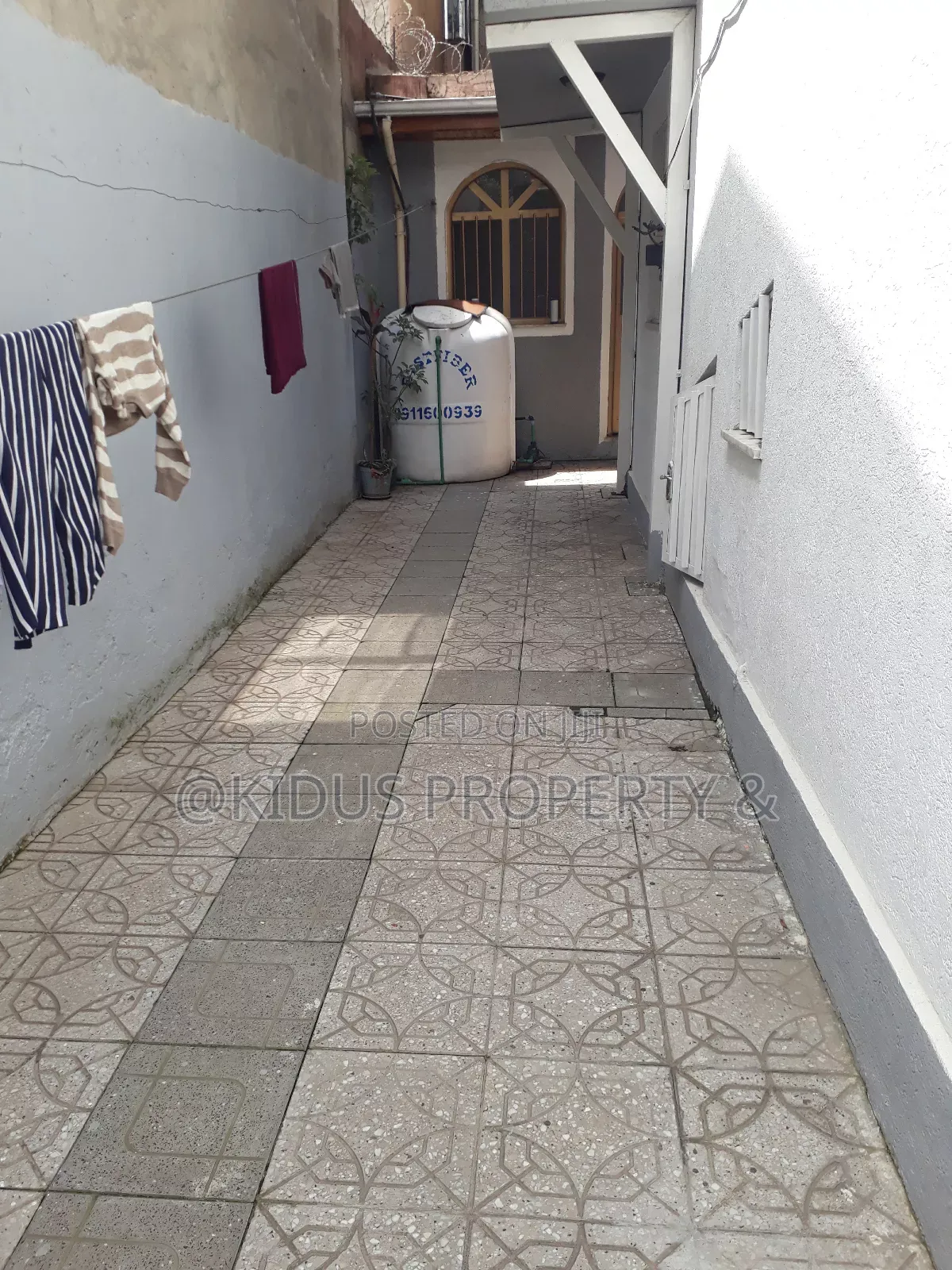 Furnished 5bdrm Penthouse in Lebu, Nifas Silk-Lafto for rent