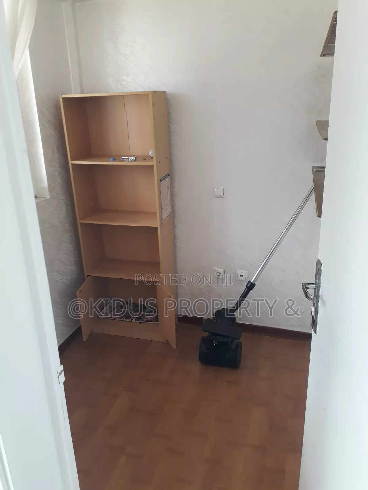 Furnished 5bdrm Penthouse in Lebu, Nifas Silk-Lafto for rent