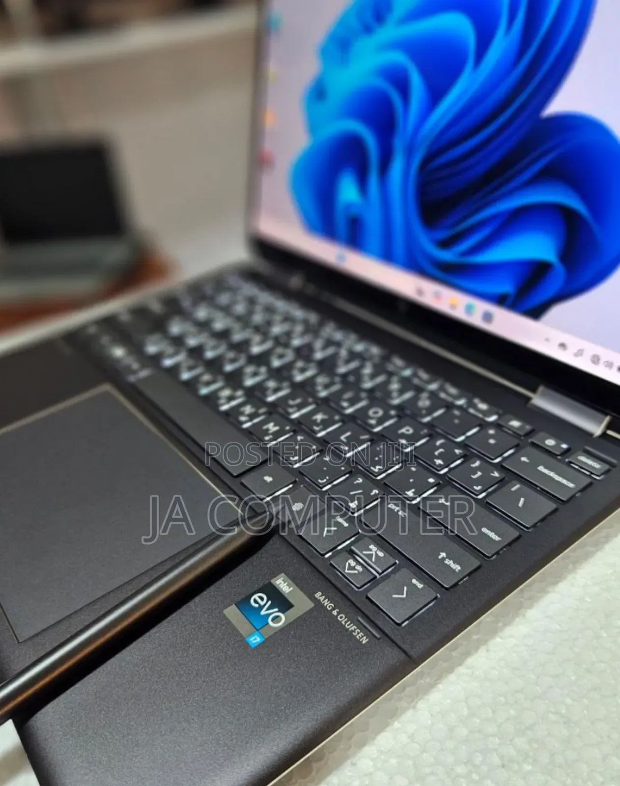 New Laptop HP Spectre X360 16GB Intel Core I7 SSD 1T