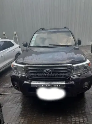Photo - Toyota Land Cruiser 2014 Matt Black