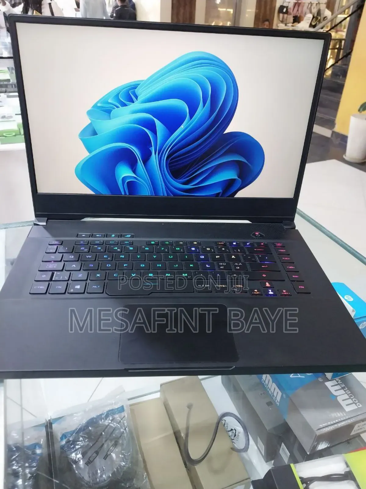 New Laptop Asus ROG Zephyrus G15 32GB AMD Ryzen 7 SSD 1T