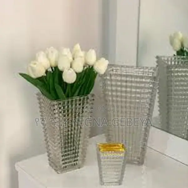 Medium Luxurious Crystal Cylinder Glass Flower Vase