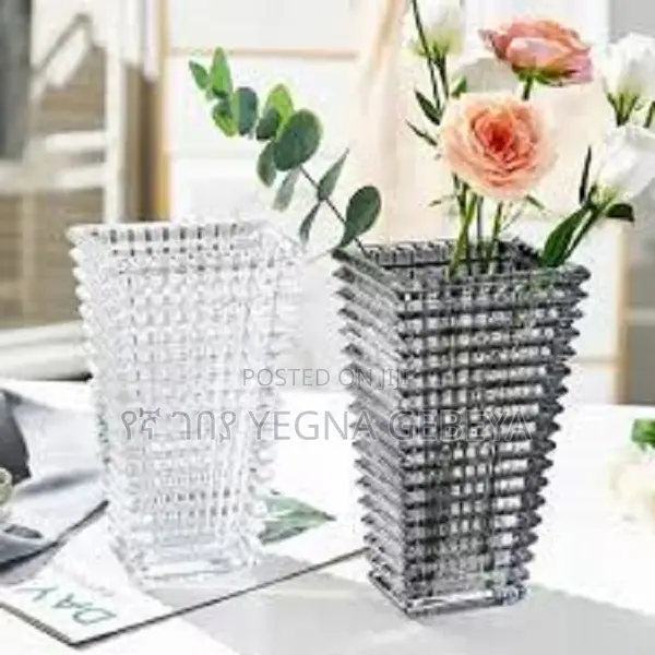 Medium Luxurious Crystal Cylinder Glass Flower Vase